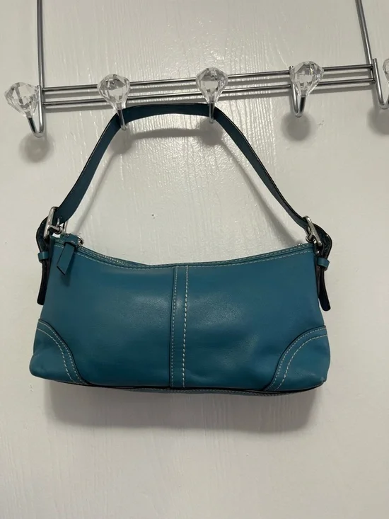 Coach Leather Y2K Hamptons Soho Demi Baguette shoulder bag - Picture 1 of 8
